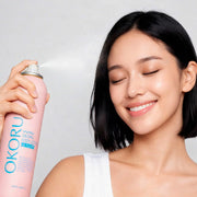 How to Use Image: Okoru body lotion spray La Tulipe 250ml applying mist on skin